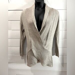 🤎H2 HOLT RENFREW Beige Cross-Over Sweater – Size L